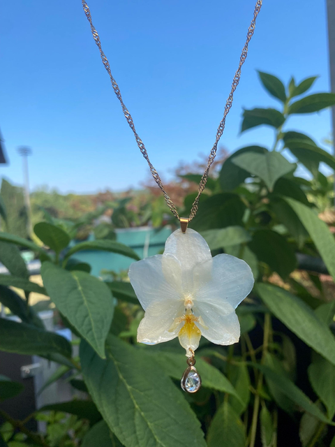 Small White Yellow Orchid Necklace Stainless Steel