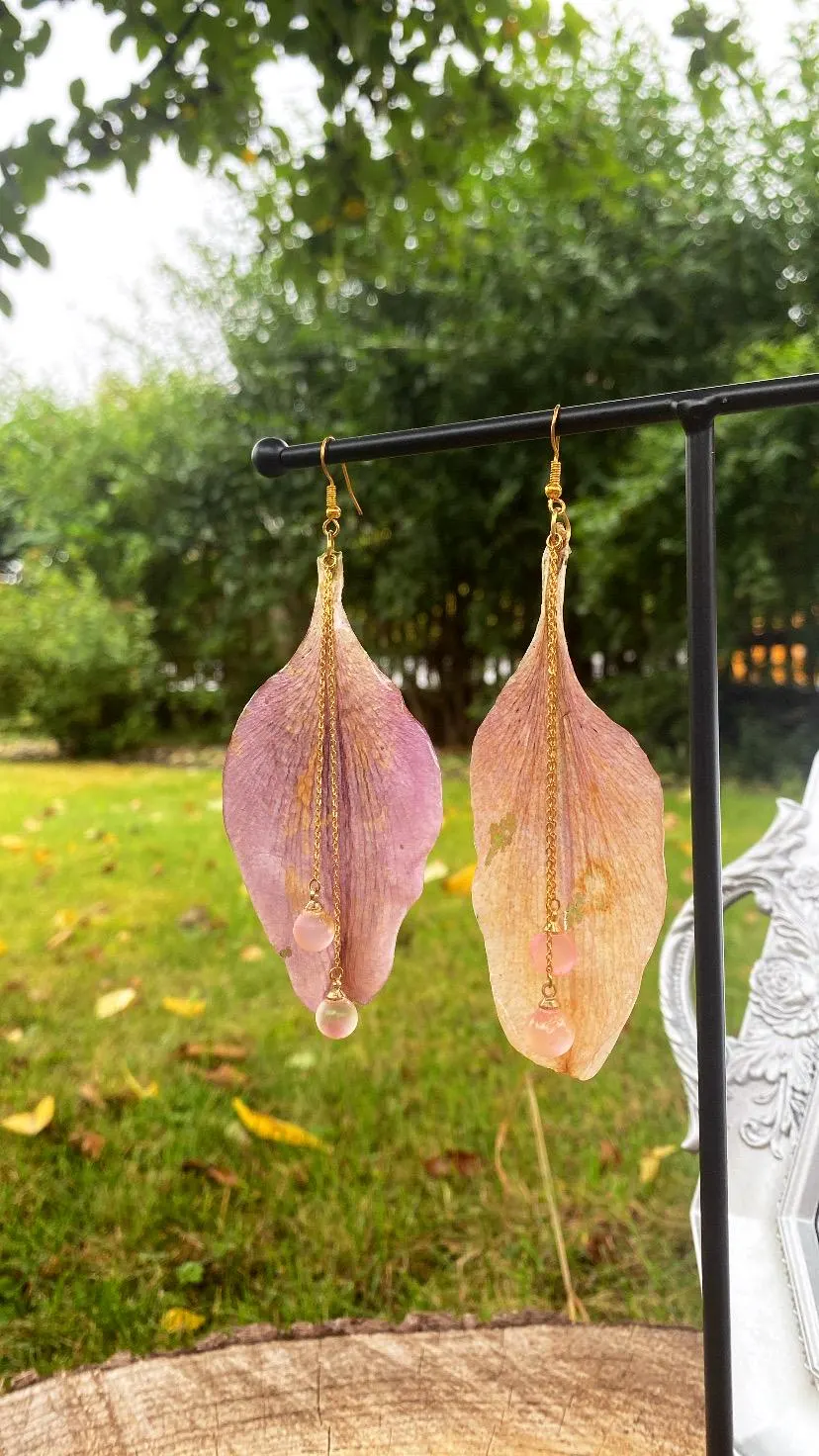 Gelb Weiß Lila Lilienblüten Ohrringe mit Edelstahl Elementen echten Süßwasserperlen Glassteinen