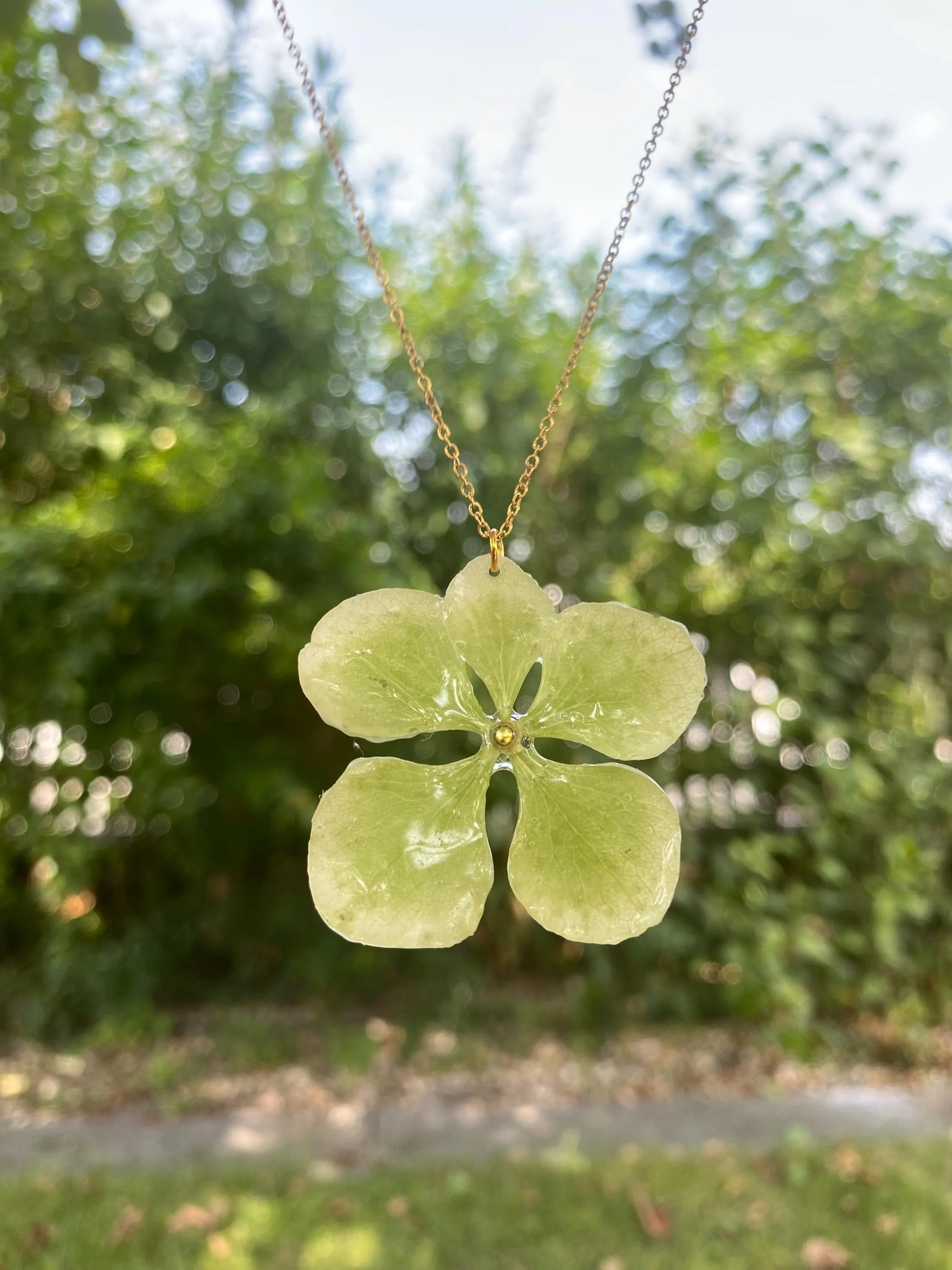 Hydrangea flower necklace with stainless steel elements