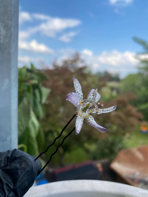 Weiß Lila Japanische Krötenlilien Haarpin Haarstecker Haarschmuck