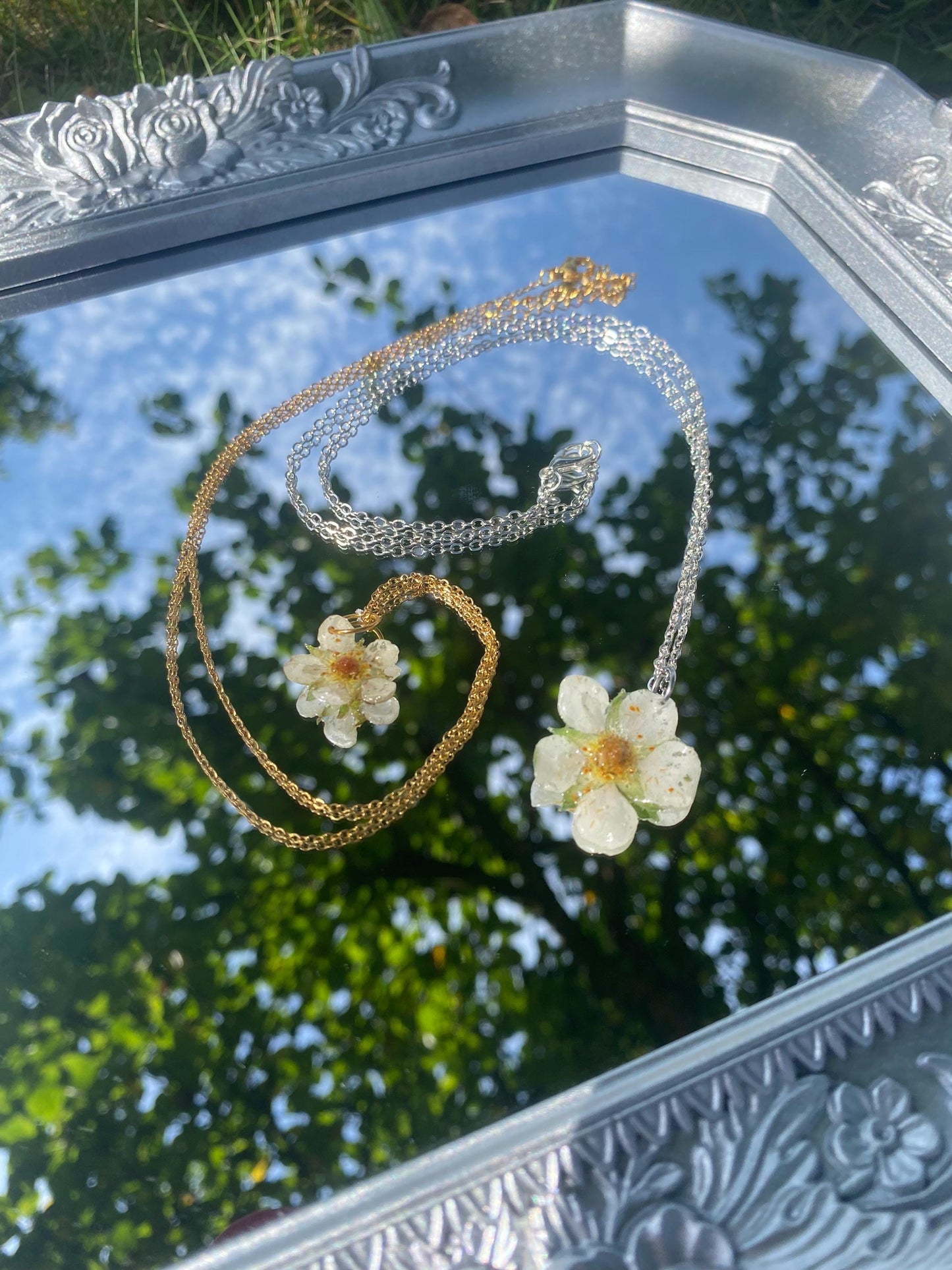 Strawberry blossom necklace with stainless steel elements