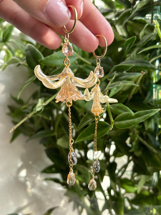 Lemon Blossom Earrings 18k Gold